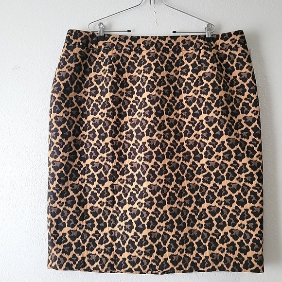 Talbots Women's Plus Size 20W Leopard Jacquard Pencil Skirt - Picture 10 of 10